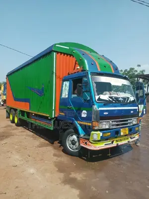 Fuso Tandem la Mitsubishi