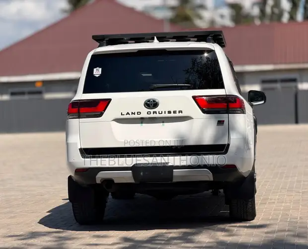 2024 Toyota Land Cruiser GR Sport 3.3L Diesel - 1