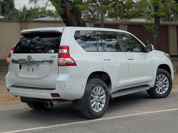 Toyota Land Cruiser Prado 2.8 D-4D 2016 White - 1
