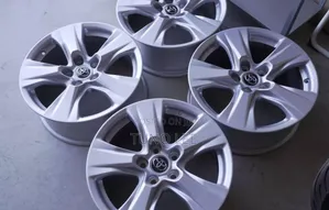 Original Toyota RAV4 Rim (Silver, 17x7)