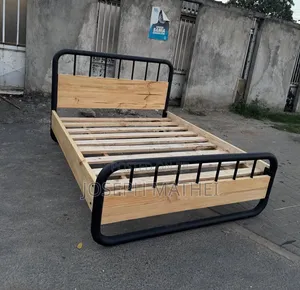 Skyline Furniture King Size Divan Bed - Brand New Black