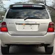 Toyota Kluger 2007 Silver - 2