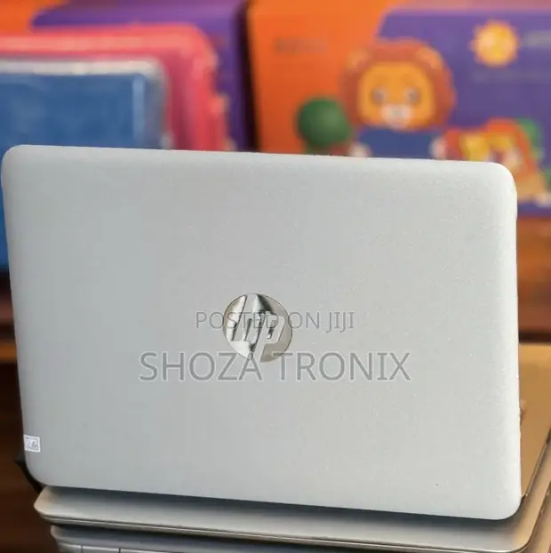 HP EliteBook 820 G3 Laptop - Core i5, 8GB RAM, 256GB SSD - 1