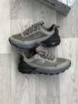 Viatu vya Skechers vya Wanaume - Mpya na Isiyoingiza Maji - 2