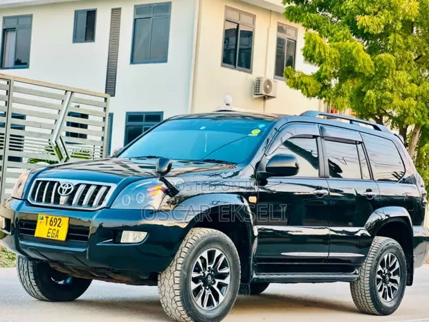 Toyota Land Cruiser Prado 2007 Black - 1