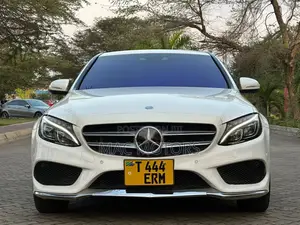 Mercedes-Benz C200 2014