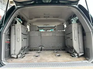 Toyota Land Cruiser VX 2005 Green