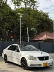 Toyota Crown Royale 2005 White - 1