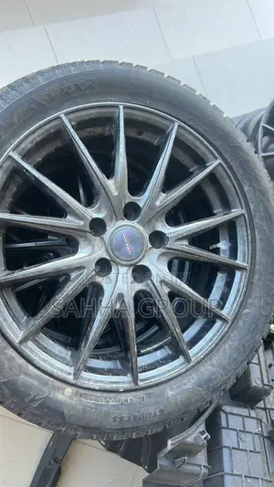 Sports Rims and Car Tyres (17" & 16")