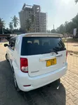 Toyota Corolla Rumion 2011 Pearl - 2
