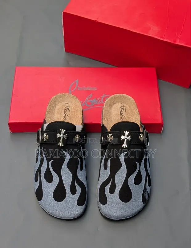 Men's Flame Skull Graphic Clogs - 1