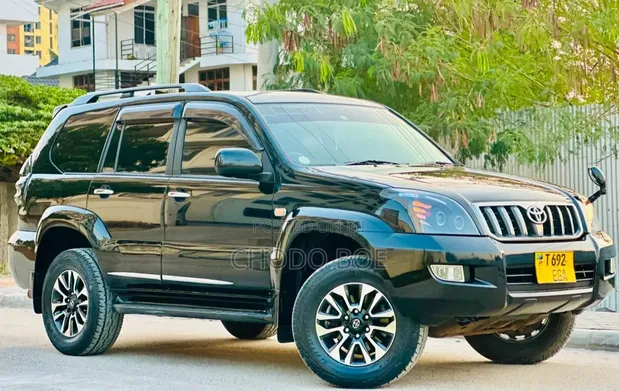Toyota Land Cruiser Prado 2007 Black - 1