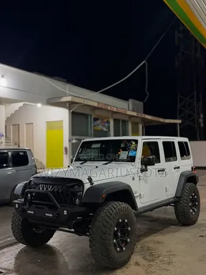 2018 Jeep Wrangler - Pearl White