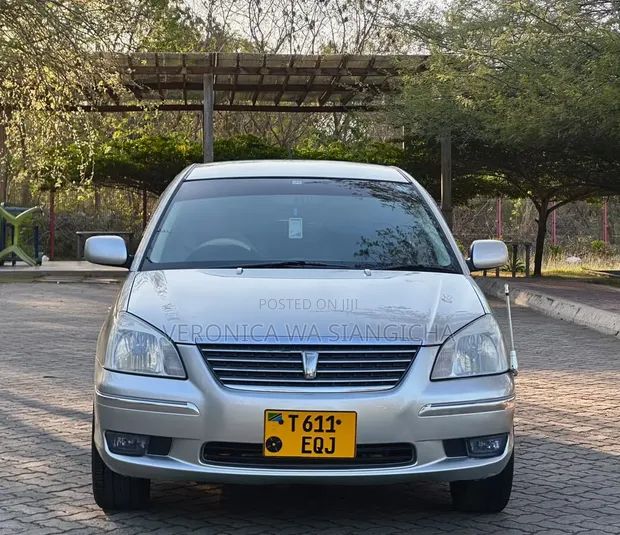 Toyota Premio 2004 - 1