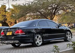 Toyota Crown Athlete 2004 Black