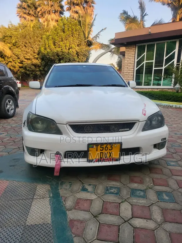 Toyota Altezza 2006 White - 1