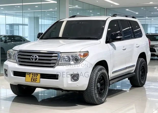 Toyota Land Cruiser 4.6 V8 VX-R 2015 White - 1