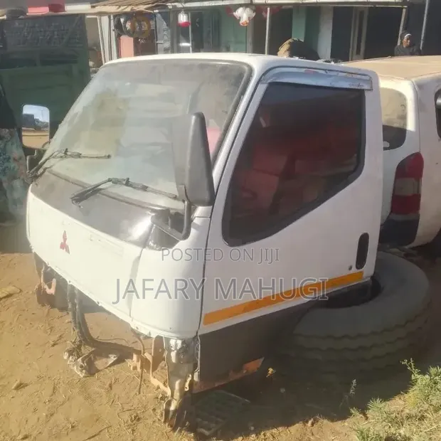 Mitsubishi Canter Egg Cabin - 1