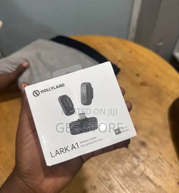 Hollyland Lark A1 Mini Duo Wireless Lavalier Microphone - 1