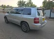 Toyota Kluger 2004 Silver - 2
