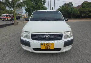 Toyota Succeed 2005