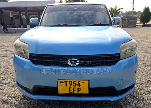 Toyota Rumion 2010 Blue - 1