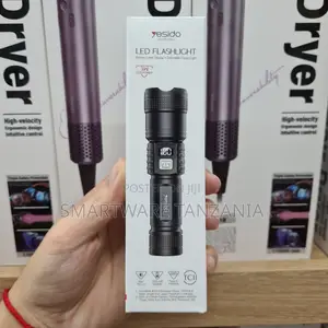 Yesido LED Flashlight with Battery Display & Zoom