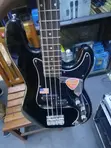 Gitaa za Bass za Ibanez & Fender Zinapatikana - 2