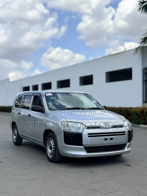 Toyota Probox 2016 Silver - 1