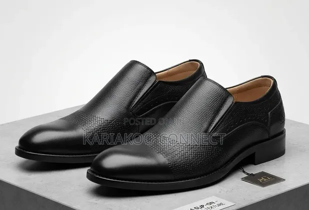 Clarks Black Moccasins - Sizes 39-45 - 1