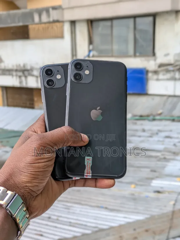 Apple iPhone 11 128GB Black - 1