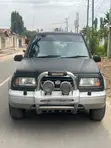 Suzuki Escudo 2002 Black - 1