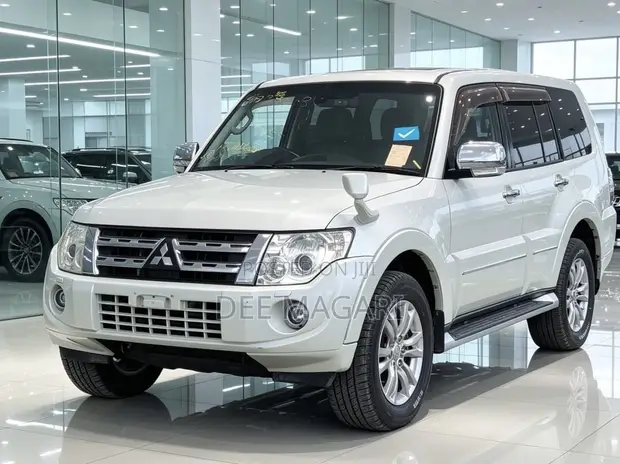 Mitsubishi Pajero 2013 Exceed/Shogun - 1