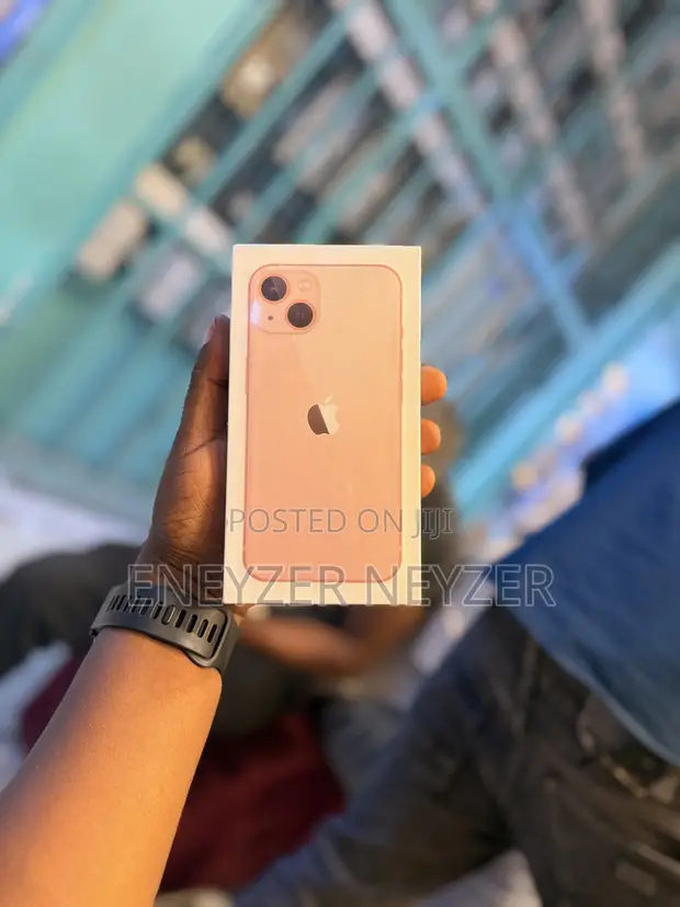 New Apple iPhone 13 128GB Pink - 1