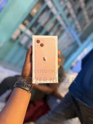 New Apple iPhone 13 128GB Pink