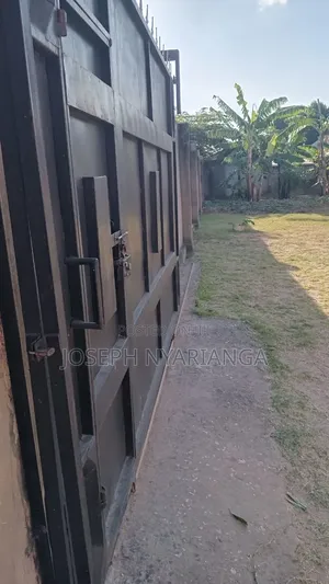 Mwandege Land with House (3500 sqm)