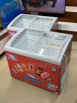 Mr. UK Showcase Freezer 285L
