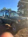 Toyota Land Cruiser 2011 Green - 3