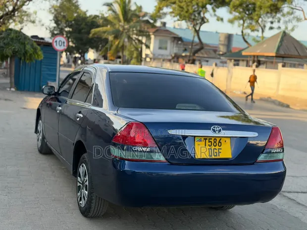 Toyota Mark II GX115 2002 Blue - 1