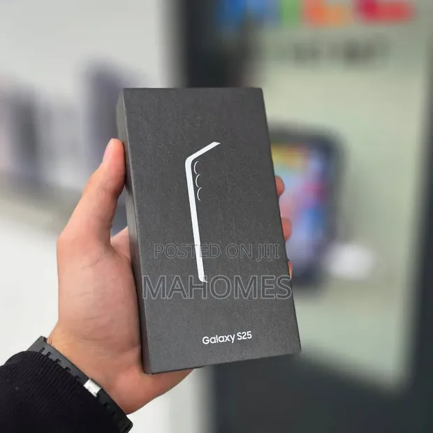 New Samsung Galaxy S25 256GB Black - 1