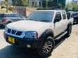 Nissan Hardbody 2001 White - 3