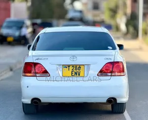Toyota Crown Athlete 2005 White