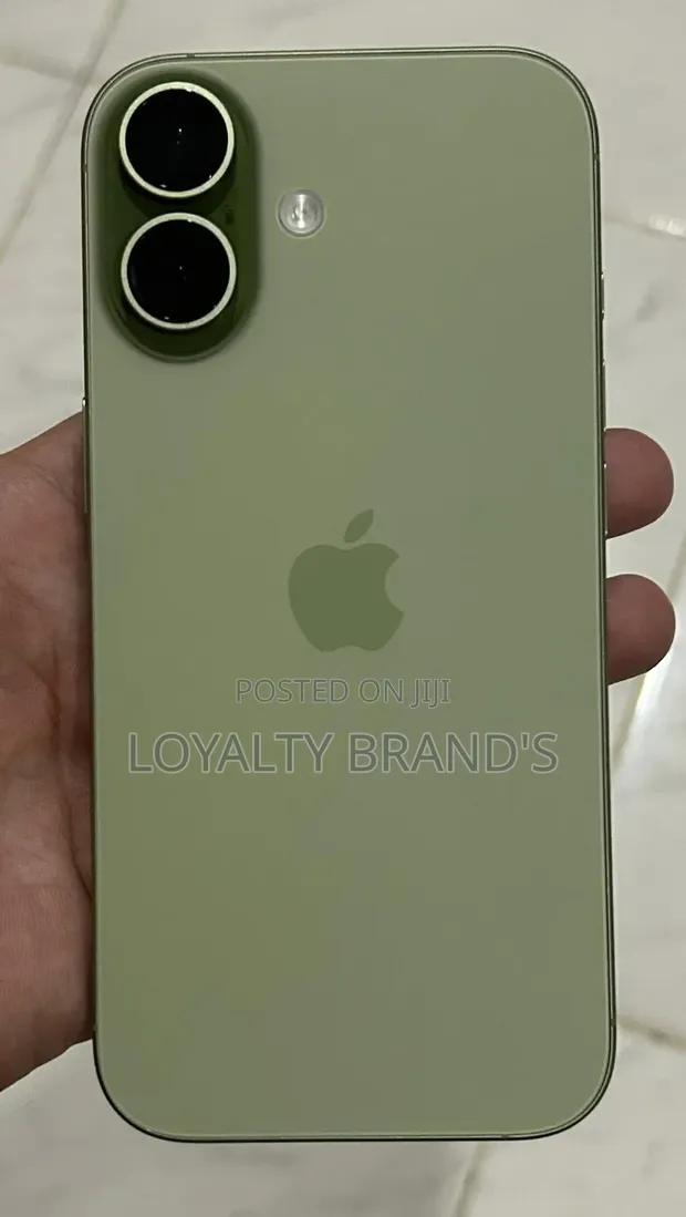 New Apple iPhone 17 256GB Green - 1