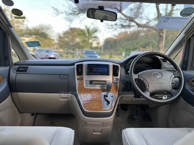 Toyota Alphard 2.4 Petrol AWD 2007 - 1