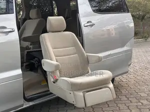 Toyota Alphard 2.4 Petrol AWD 2007