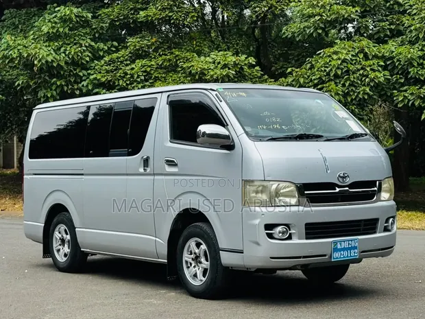 Toyota HiAce 2008 Silver - 1