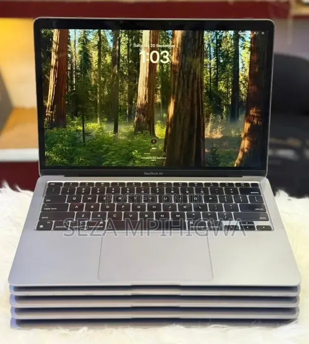 Apple MacBook Air 2020 M1, 8GB RAM, 256GB SSD - 1