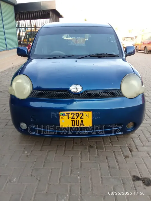 Toyota Sienta 2006 Bluu - 1
