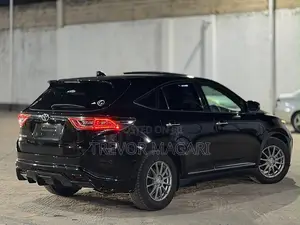 Toyota Harrier 2016 Nyeusi