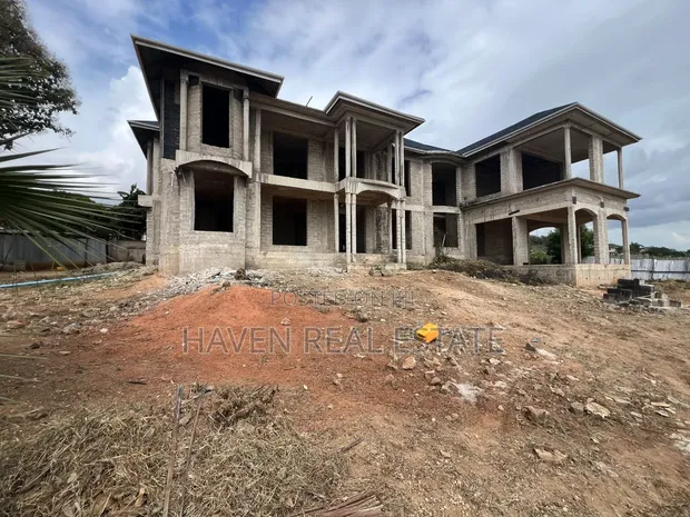 Nyumba ya Vyumba 6 Haijakamilika Inauzwa Bunju Beach - 1